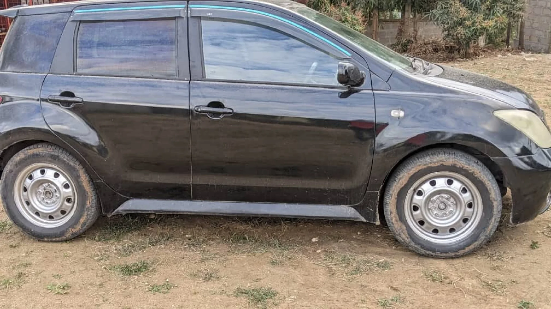 Toyota Ist Car (Engine 1NZ, Full AC) thumbnail 2
