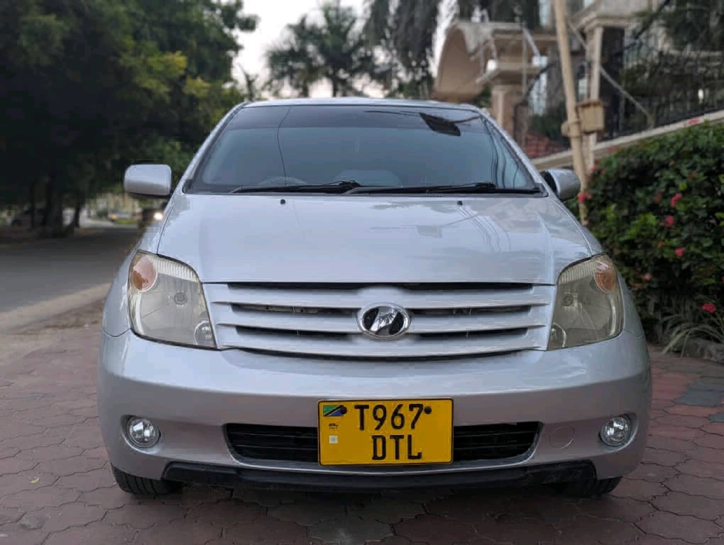 Toyota Ist 2005 Automatic 1290cc