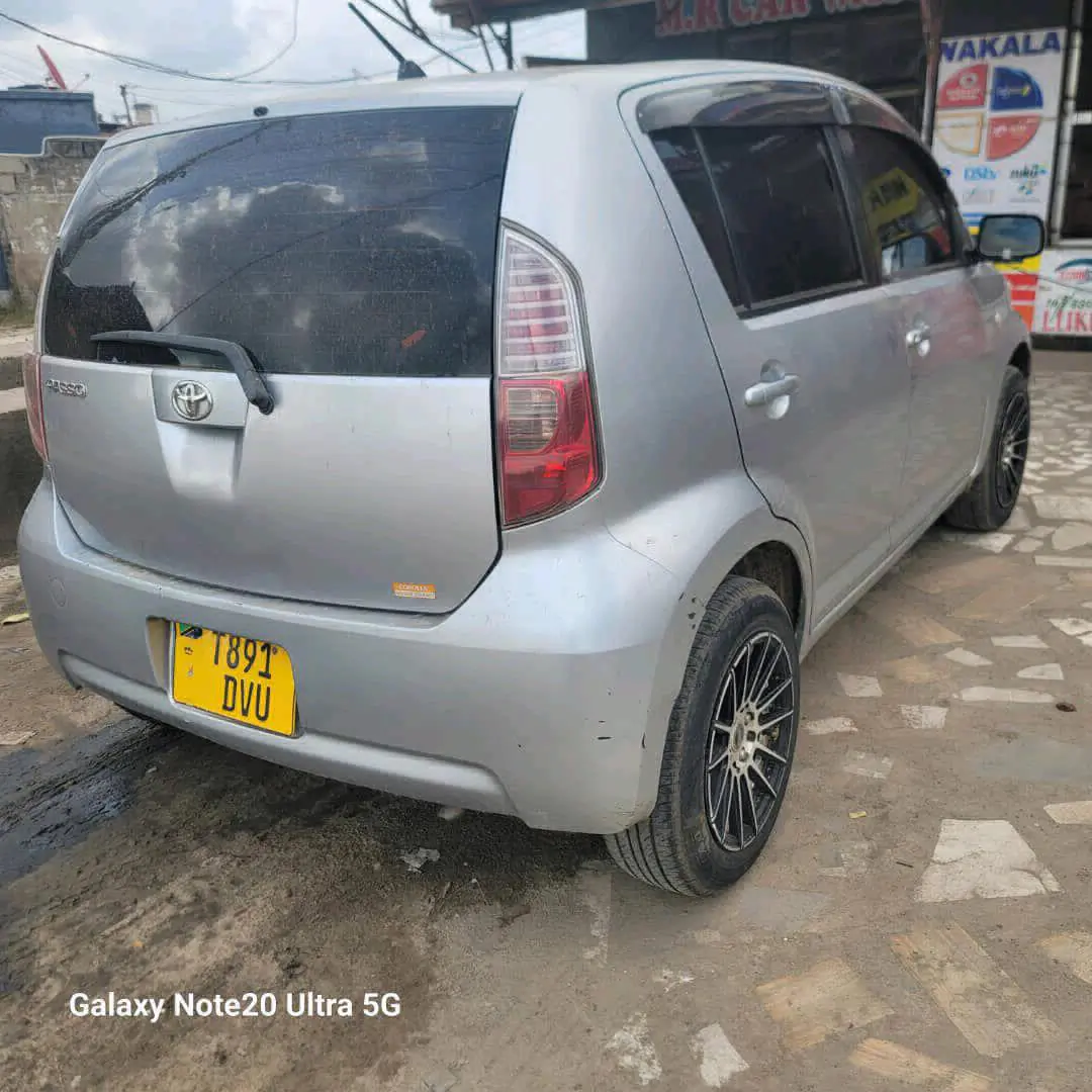 Toyota Passo 2003 Silver thumbnail 7
