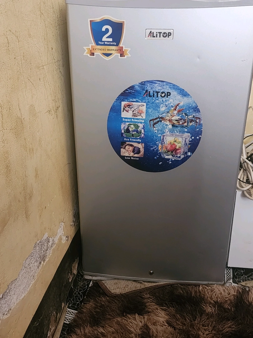 Silver ALITOP Mini-fridge with Warranty