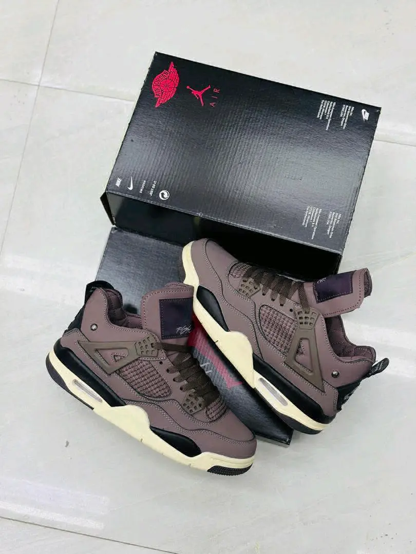 Travis Scott Air Jordan 4 Sneakers thumbnail 4