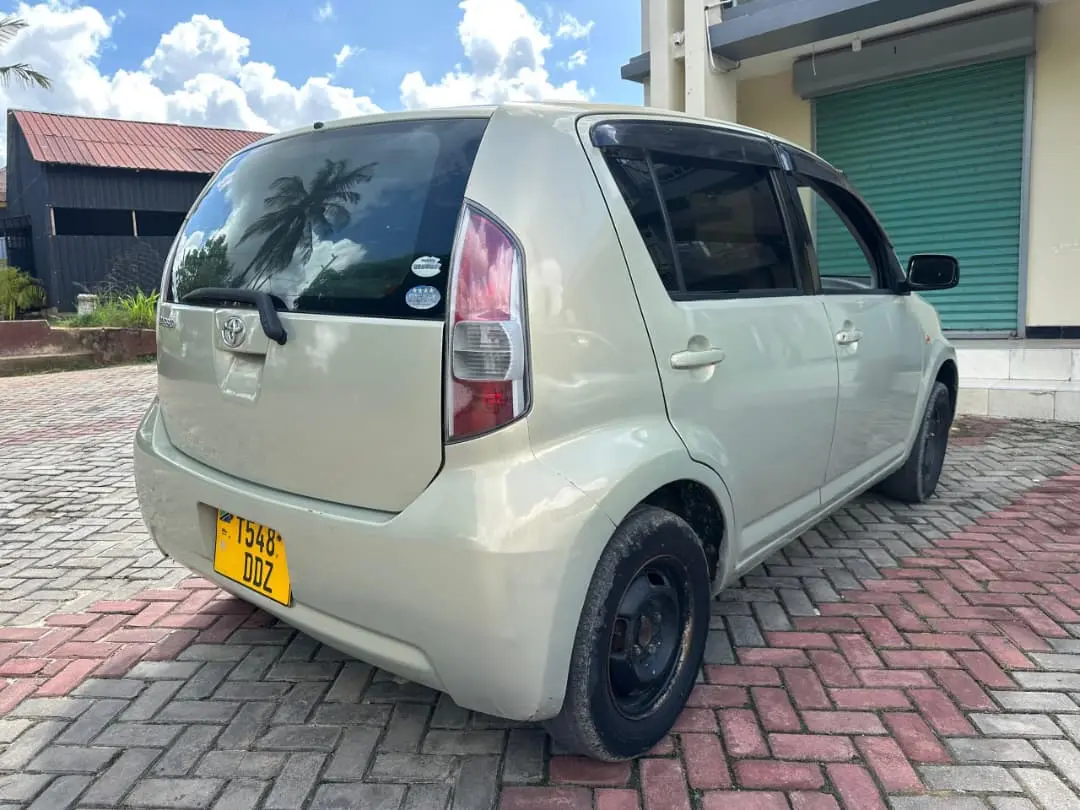 Toyota Passo (Piston 4) thumbnail 2