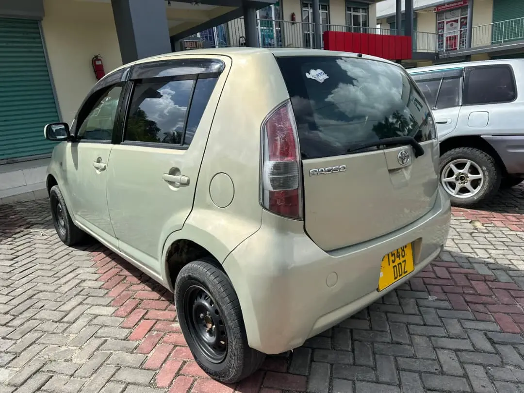 Toyota Passo (Piston 4) thumbnail 3