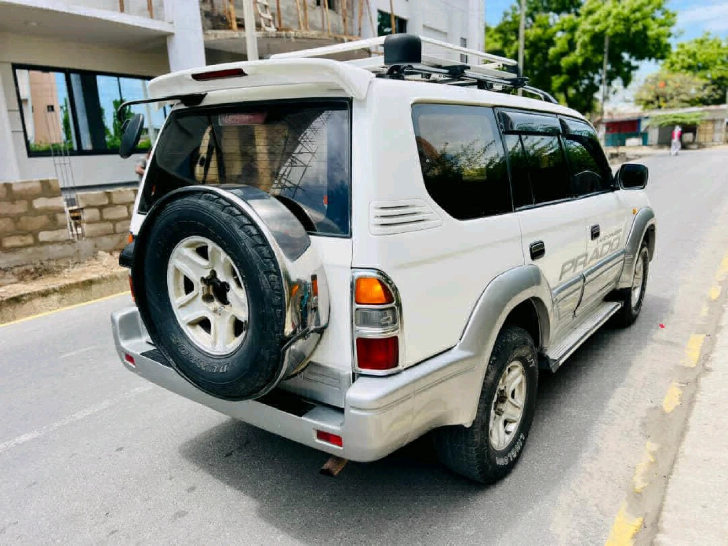 Toyota Prado TXL SUV White 3RZ Engine thumbnail 5