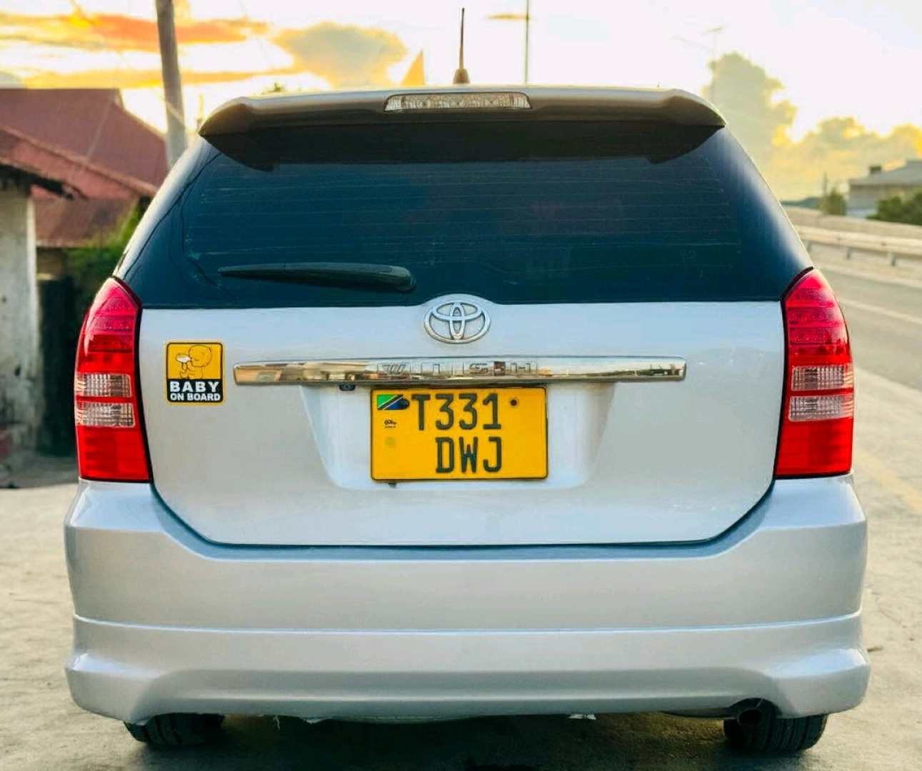 Toyota Wish 2005 Silver 7 Seater
