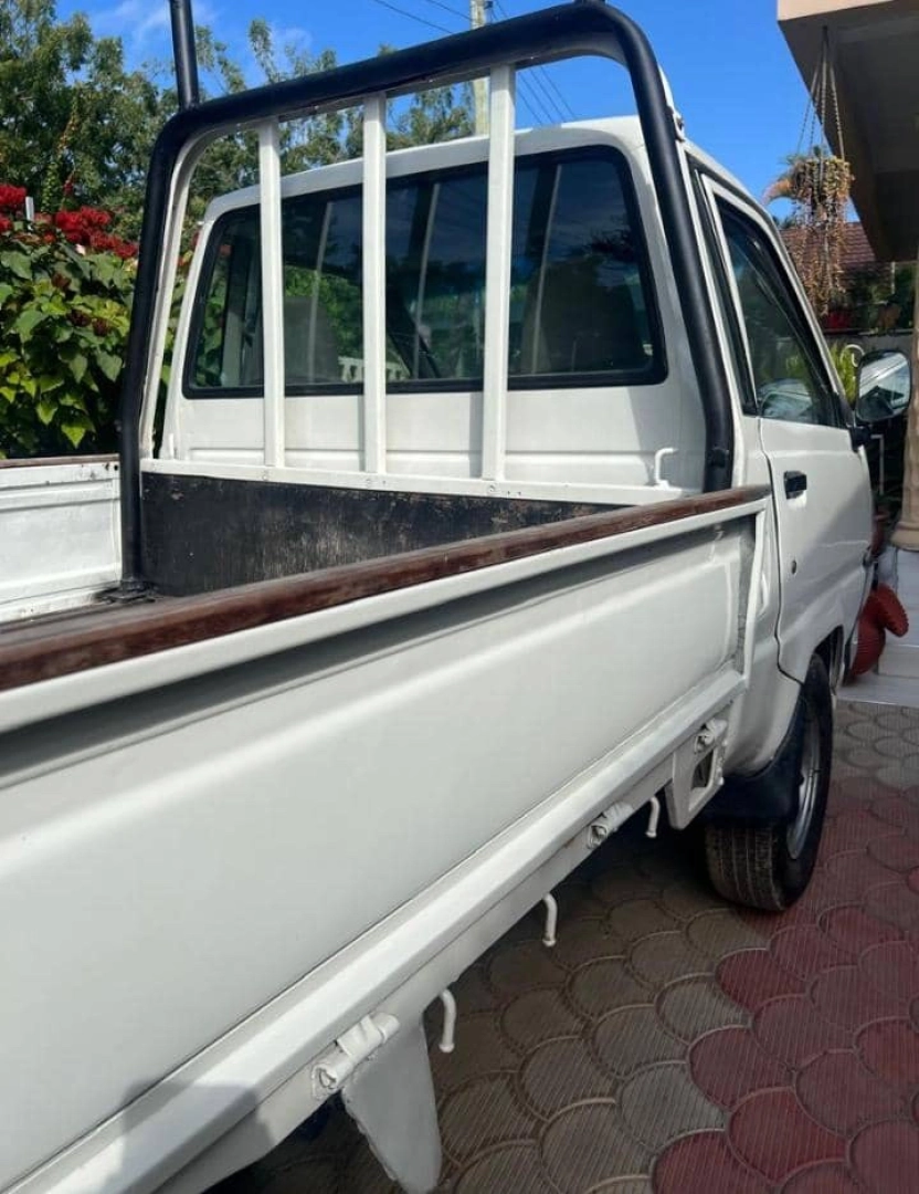 Used Toyota TownAce Pickup Truck 7K Engine thumbnail 5