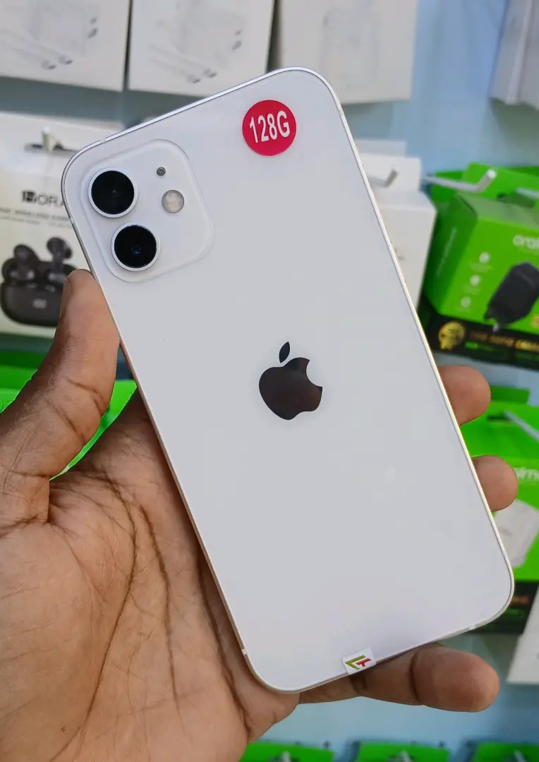 IPhone 12 128GB (Dubai) thumbnail 2