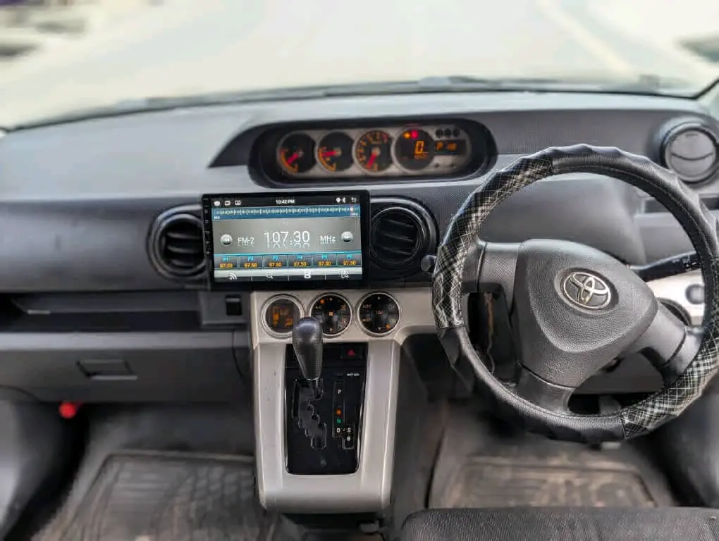 Black Toyota Rumion 2008 (1490cc) - Full AC thumbnail 9