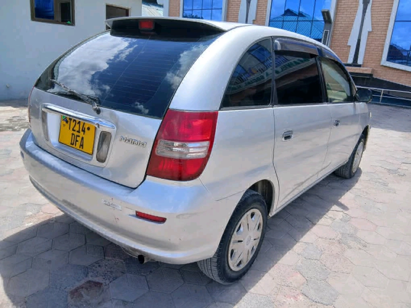 Toyota Nadia Station Wagon 2001