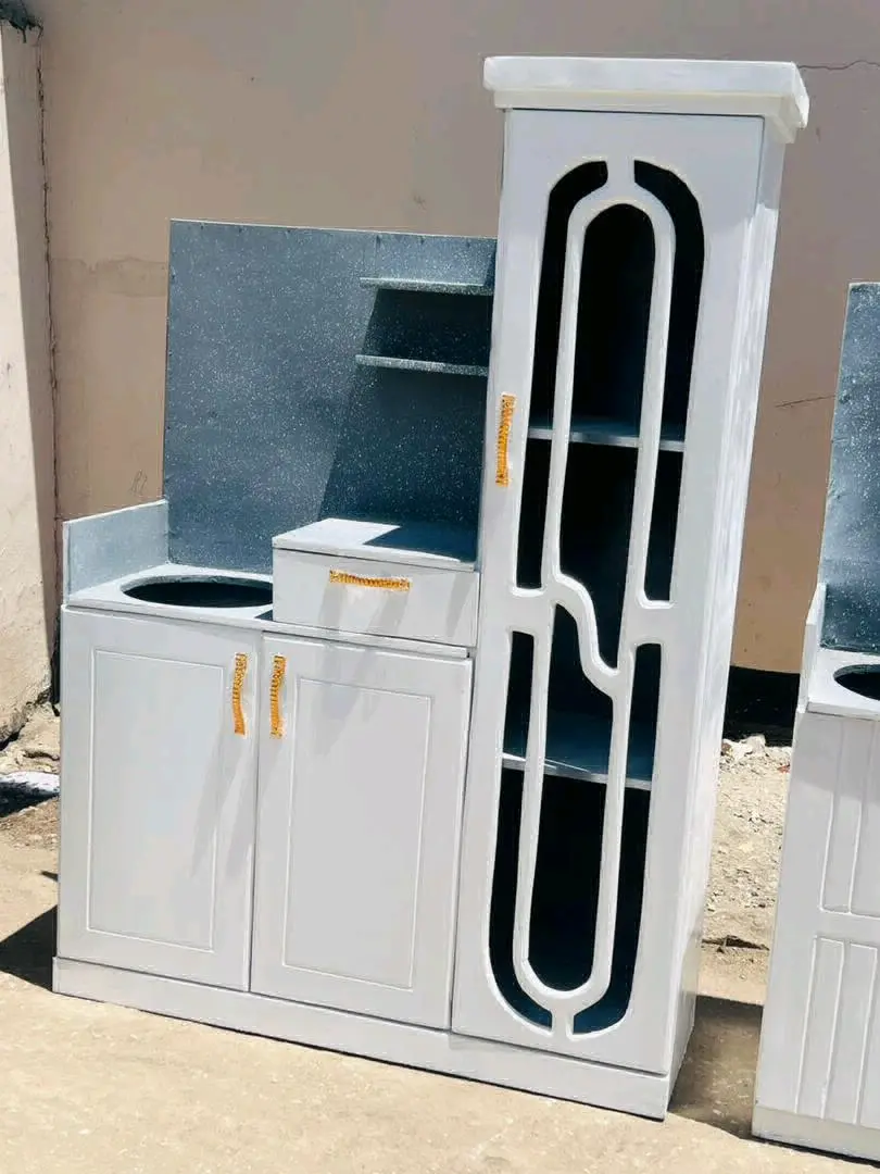 Kitchen Cabinet (3 Doors) with Plate Rack thumbnail 4