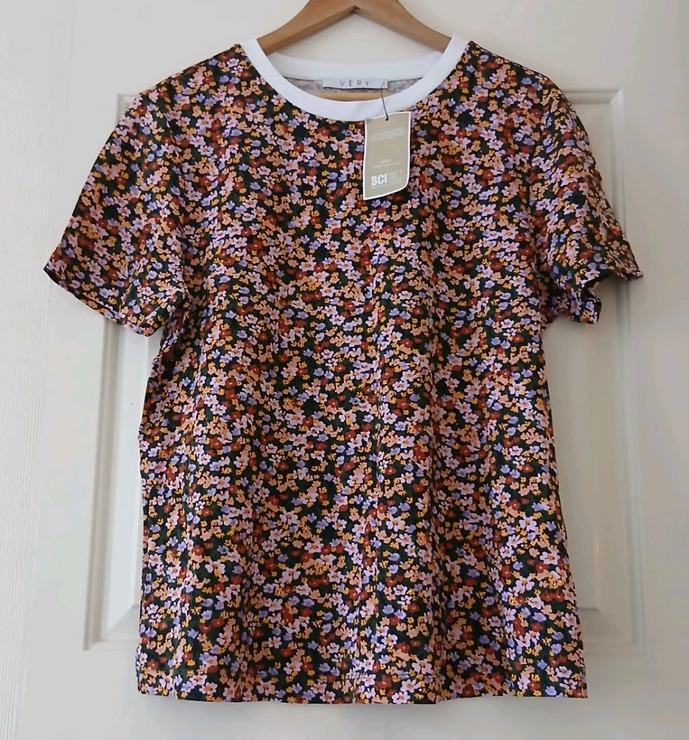 New Ladies' Floral Top XL