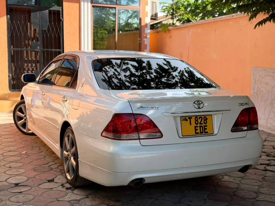 Toyota Crown Athlete 2006 thumbnail 3