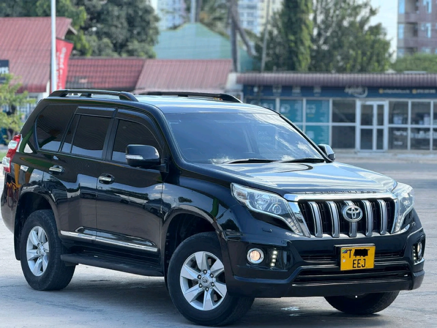 Toyota Land Cruiser Prado 150 (2016, Black)