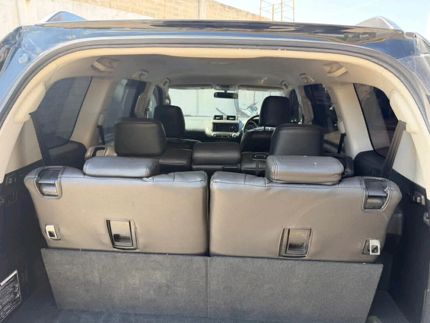 Toyota Land Cruiser Prado 150 (2016, Black) thumbnail 4