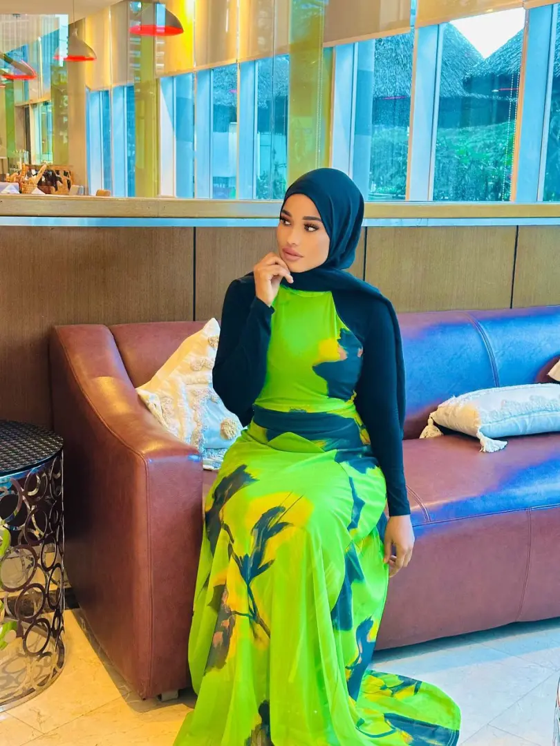 New Long Patterned Dress with Black Sleeves thumbnail 4