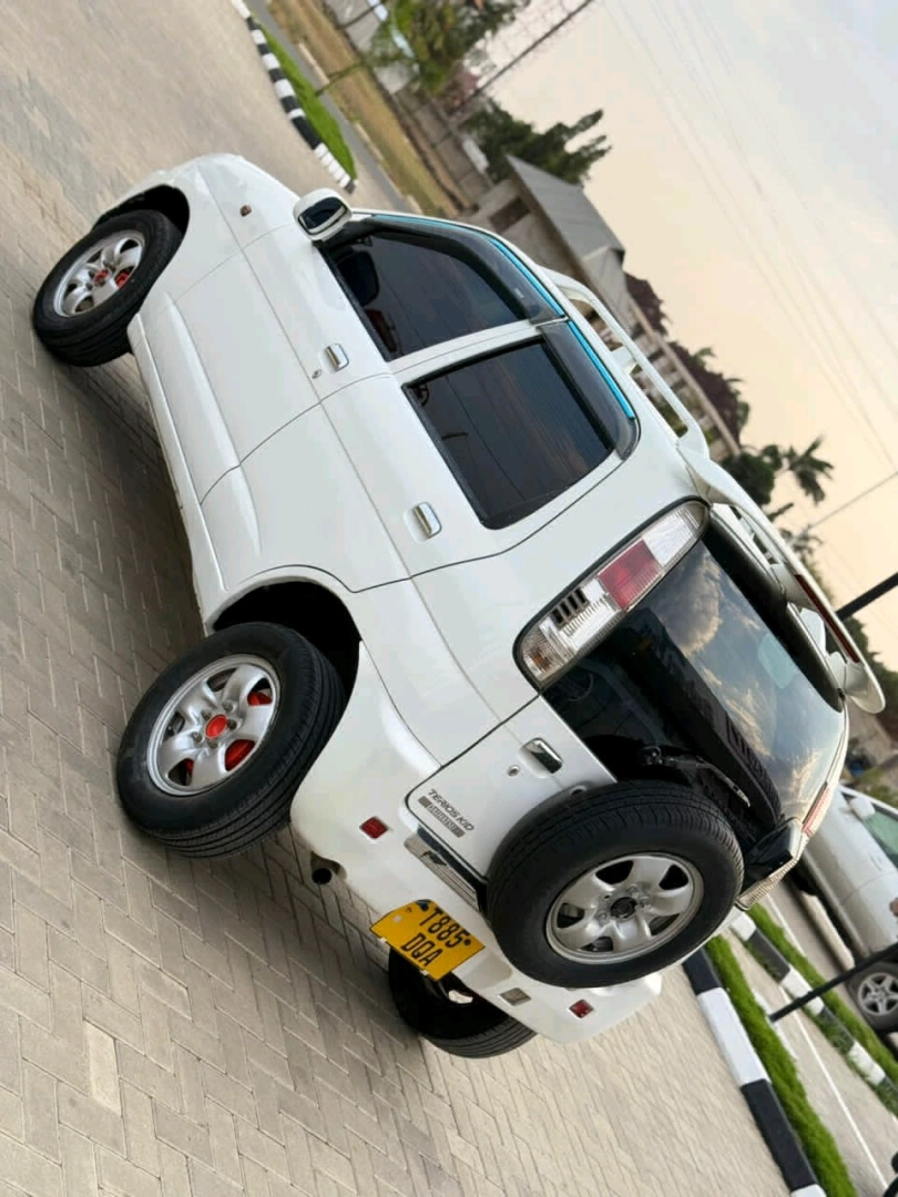 Used Daihatsu Terios Kid SUV (990cc) thumbnail 3