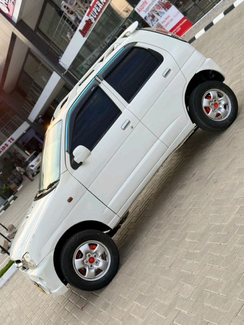 Used Daihatsu Terios Kid SUV (990cc) thumbnail 4