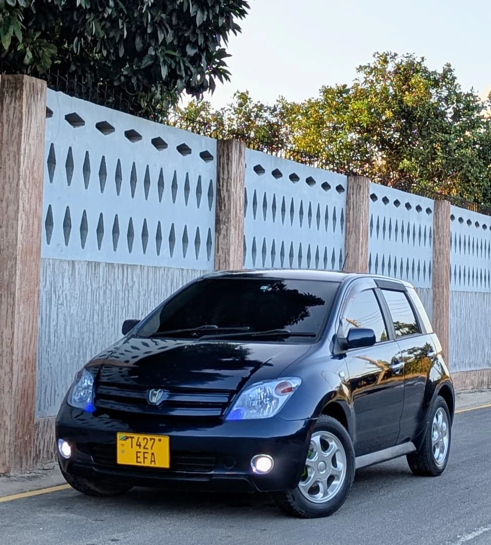 Toyota Ist 2004 Model Full AC thumbnail 4
