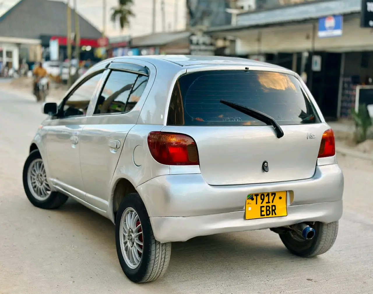 Toyota Vitz 2003 (EBR) thumbnail 5