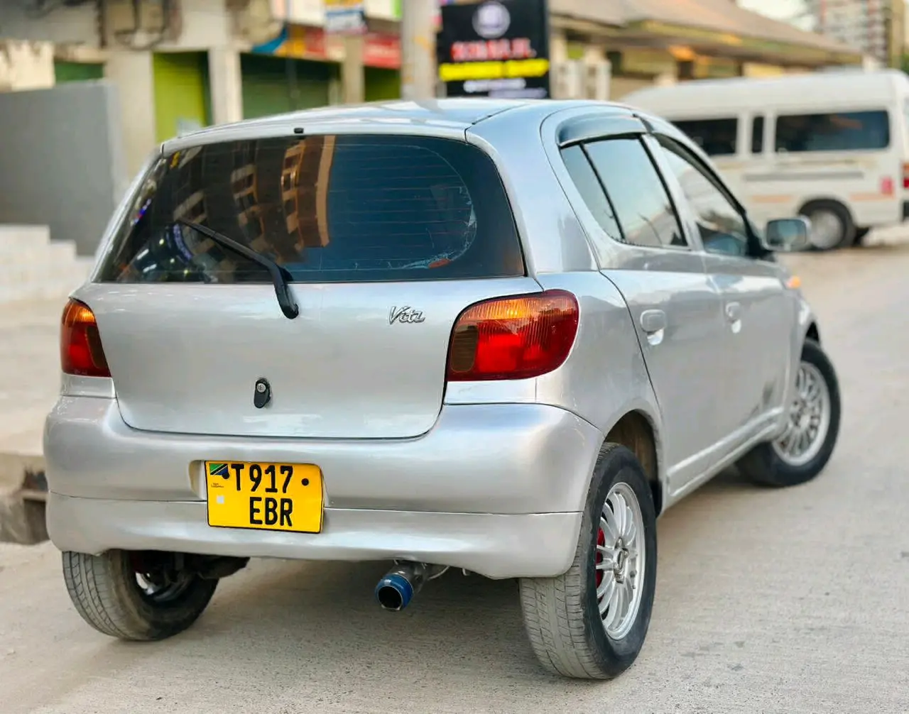 Toyota Vitz 2003 (EBR) thumbnail 7