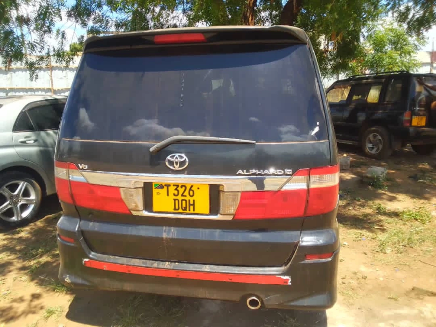 Toyota Alphard 1MZ Automatic Black