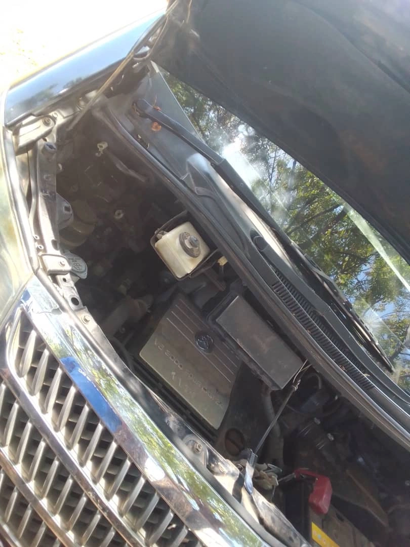 Toyota Alphard 1MZ Automatic Black thumbnail 4