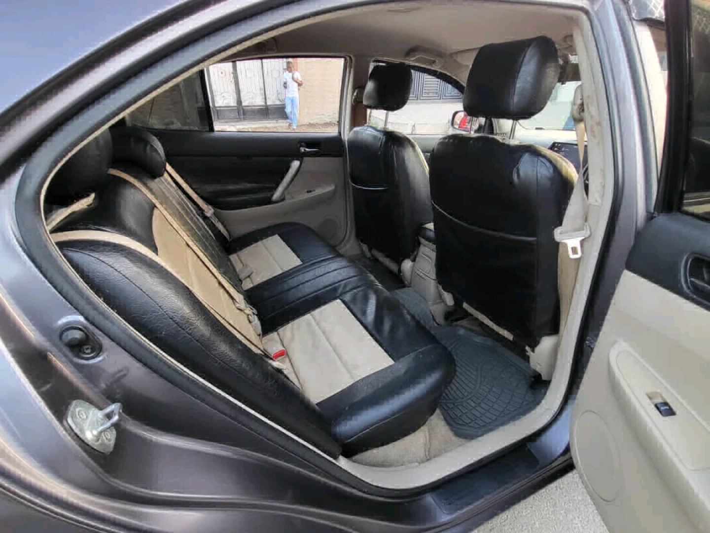Toyota Premio X Sedan 2004 (Grey) thumbnail 6