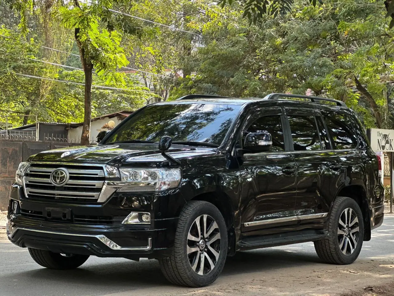 Toyota Land Cruiser ZX V8 2017 thumbnail 8