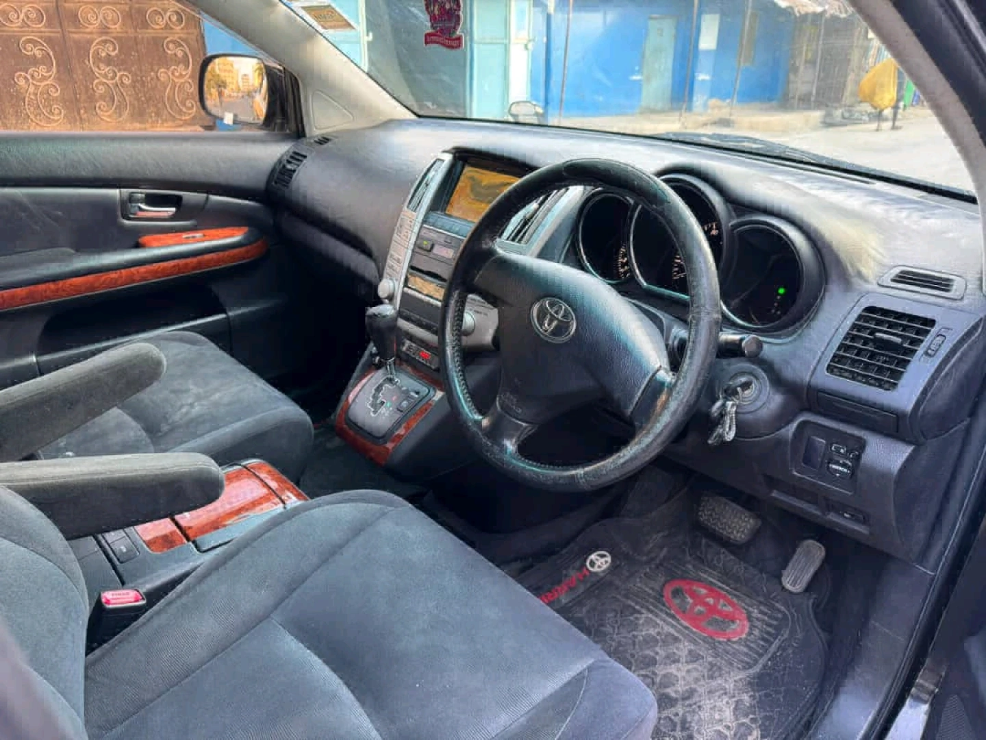 Black Toyota Harrier SUV 2004 (DMZ) thumbnail 7