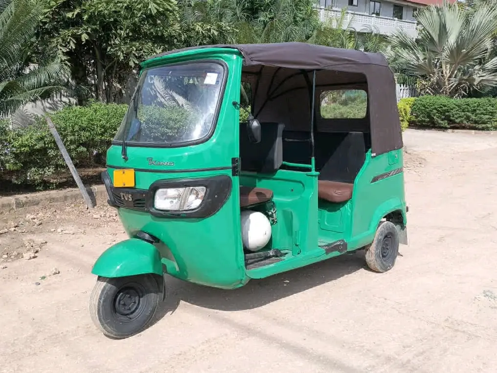 Bajaj TVS King Auto-Rickshaw Hybrid (Tuk-Tuk) thumbnail 7