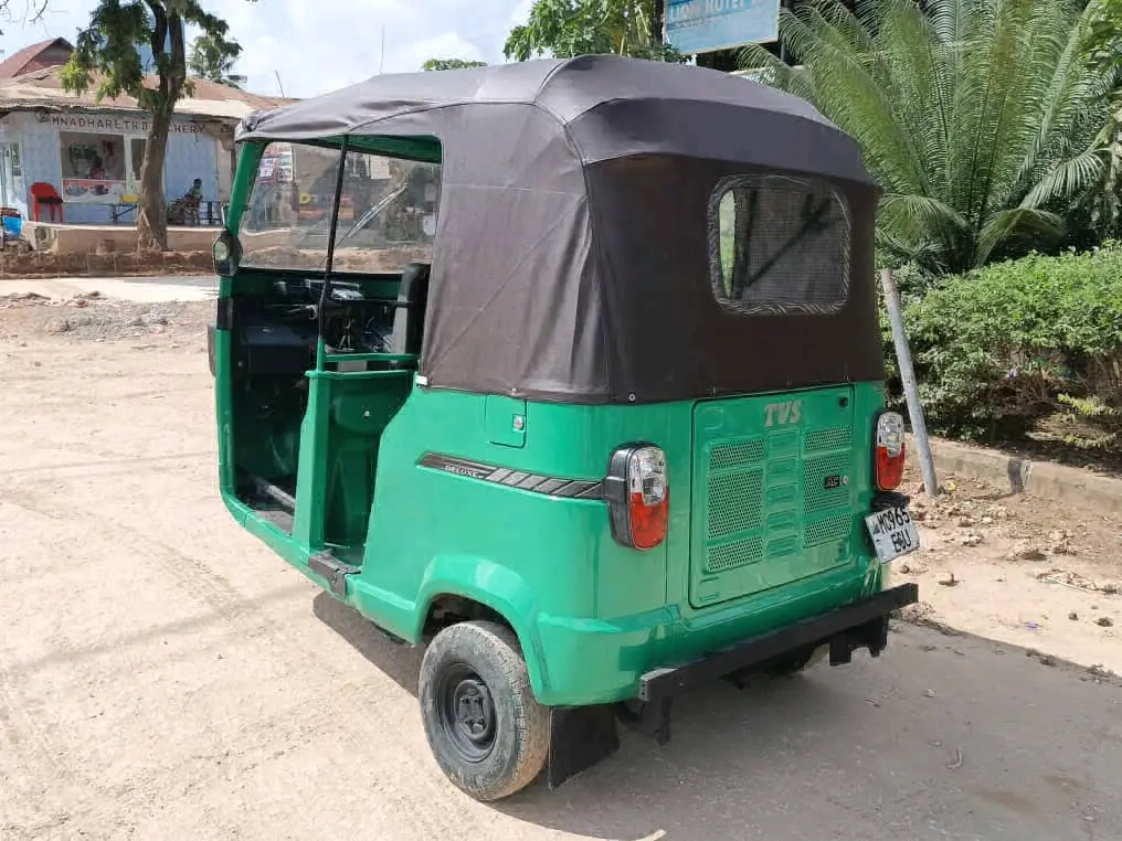 Bajaj TVS King Auto-Rickshaw Hybrid (Tuk-Tuk) thumbnail 8