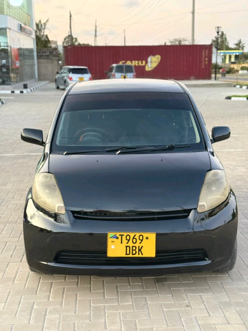 Toyota Passo Black Hatchback (Full AC, 3 Piston Engine)