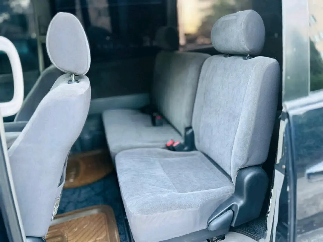 Toyota Noah (DSE) thumbnail 6