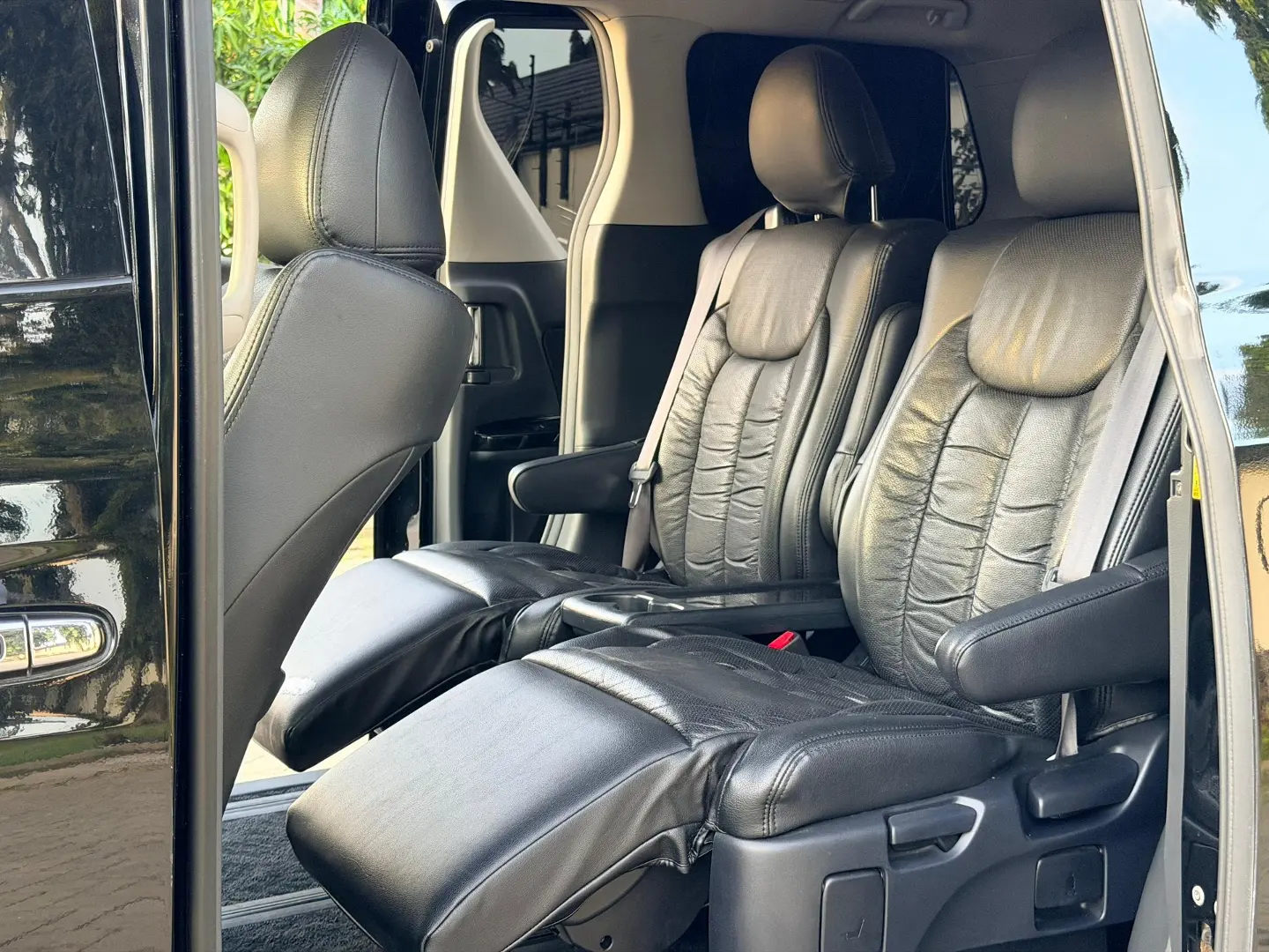 Toyota Alphard 2010 thumbnail 8