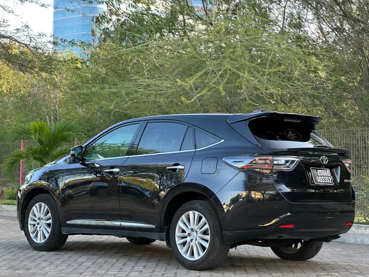 Toyota Harrier New Model 2015 for Sale thumbnail 5