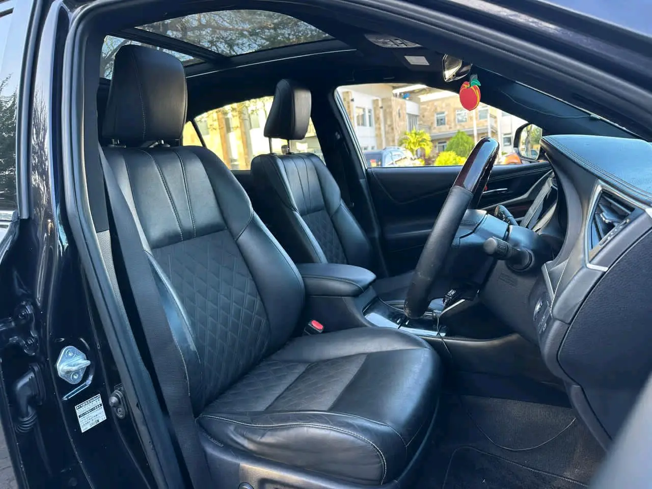 Toyota Harrier New Model 2015 for Sale thumbnail 8