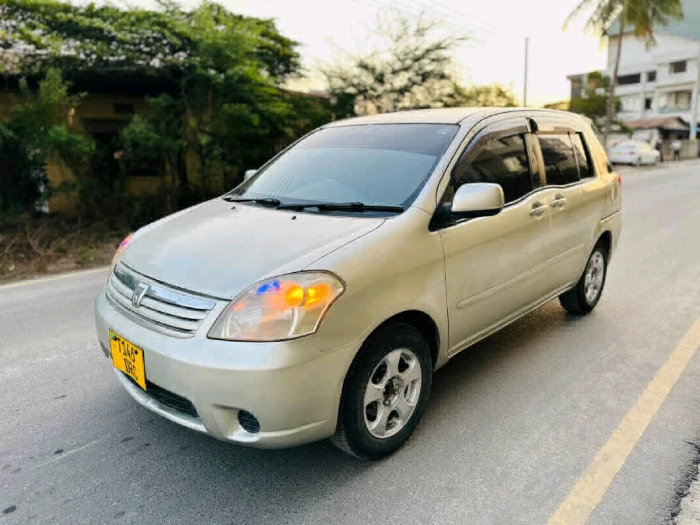 Toyota Raum 2004 Automatic for Sale thumbnail 3
