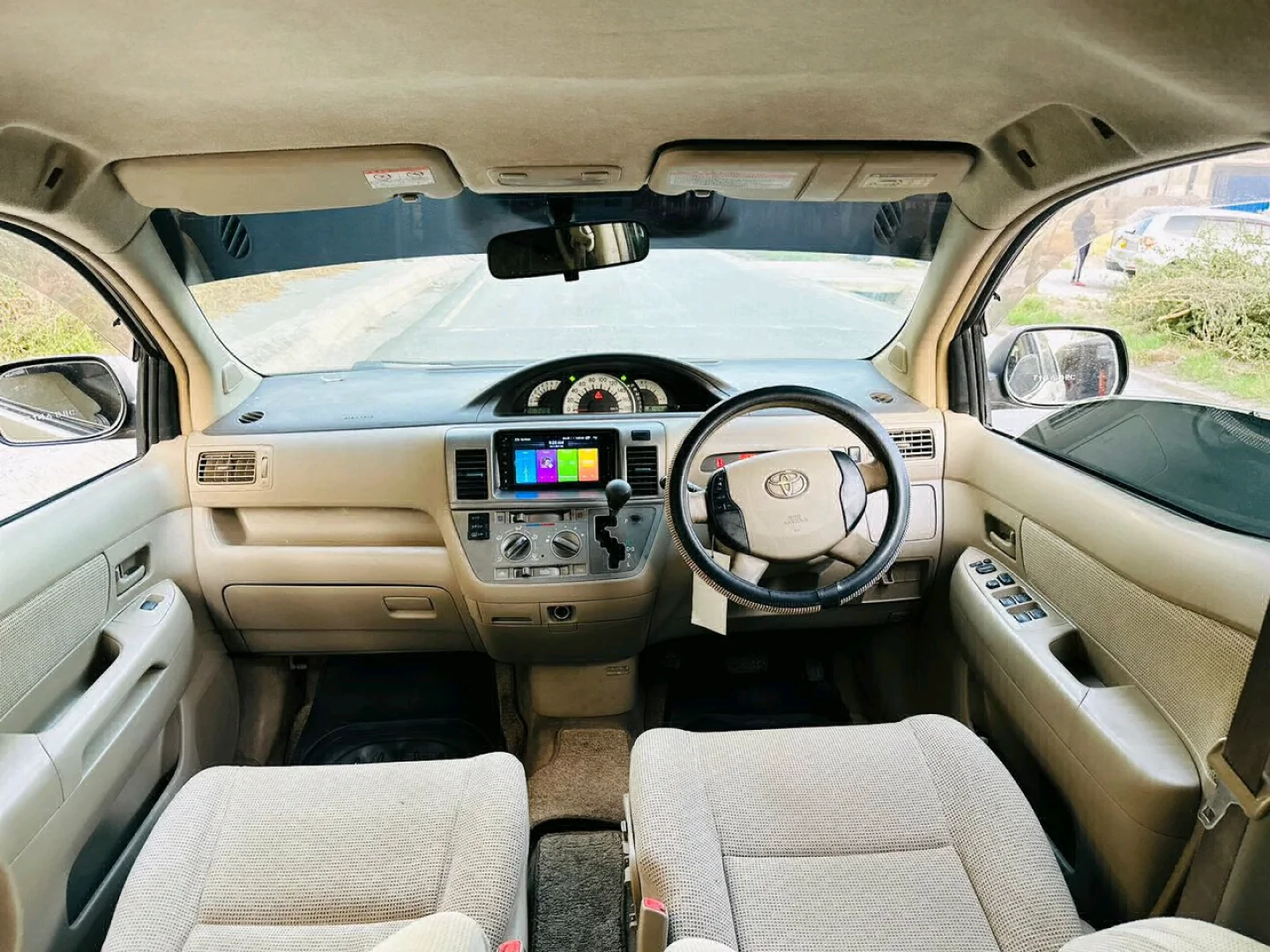 Toyota Raum 2004 Automatic for Sale thumbnail 7