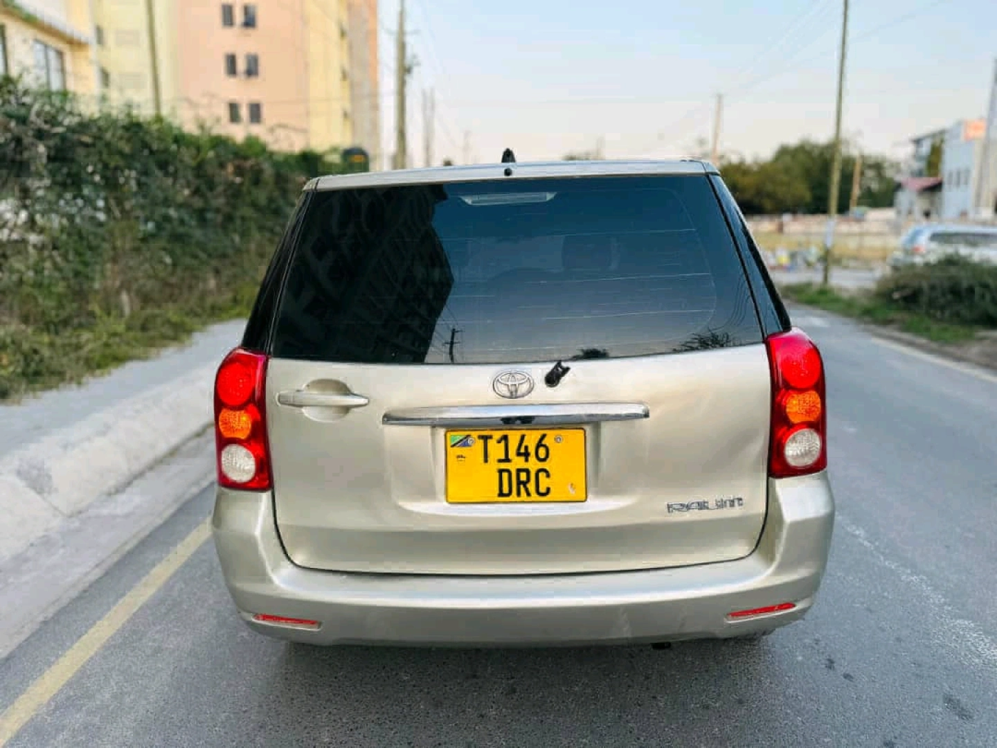 Toyota Raum 2004 Automatic for Sale thumbnail 9