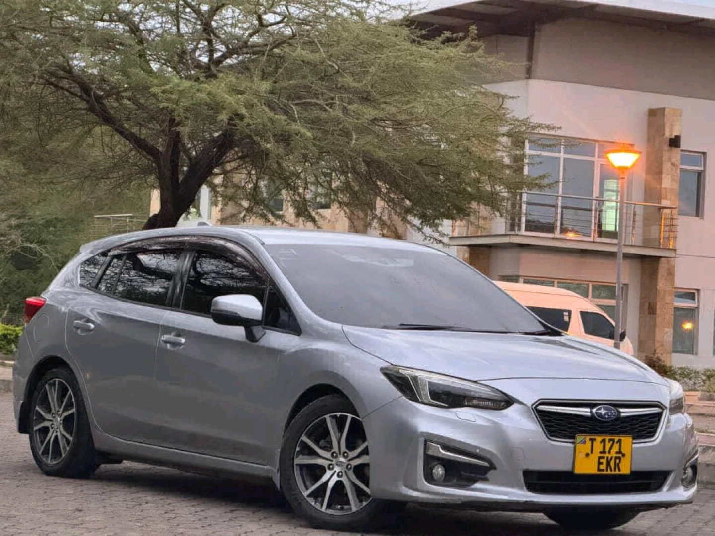 2017 Subaru Impreza New Mode Sports EKR - 1990cc thumbnail 7