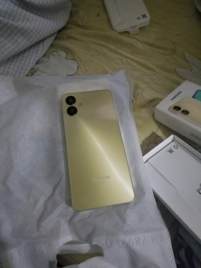 New Samsung A06 Smartphone (4GB RAM, 128GB Storage) thumbnail 3