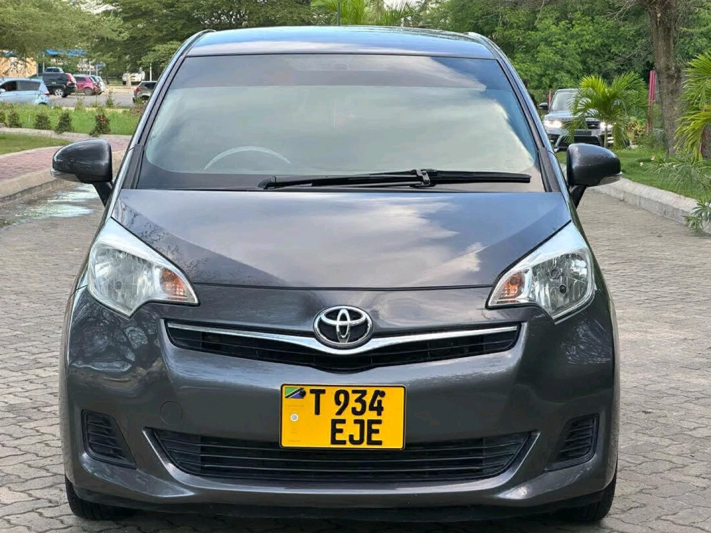 Toyota Ractis 2011 New Model Grey