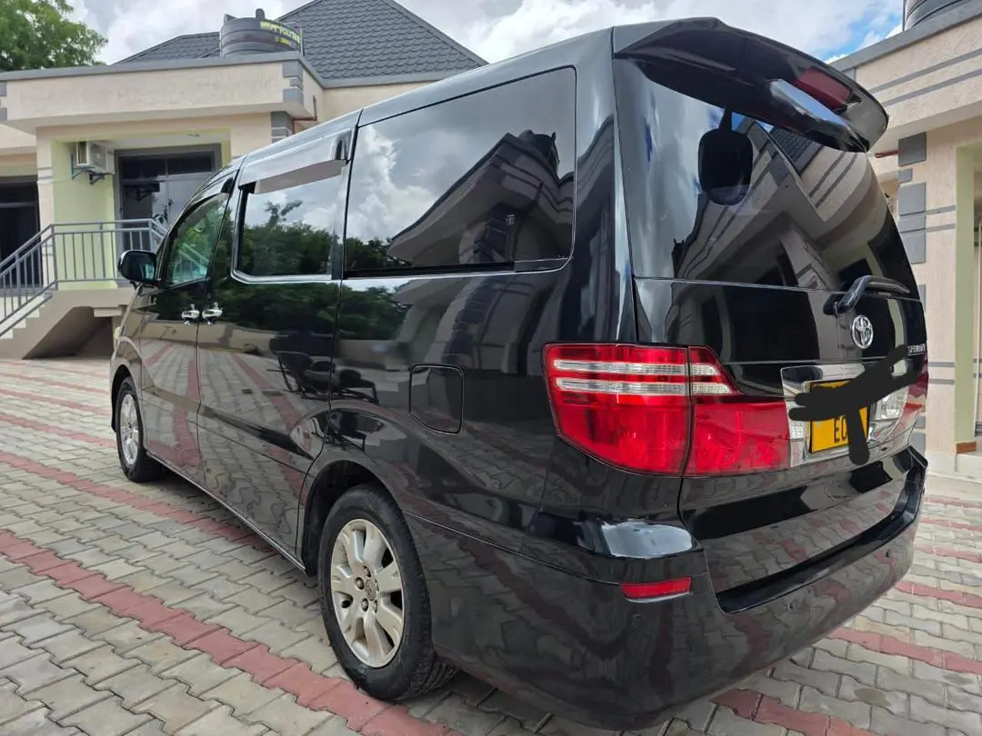 Toyota Alphard G thumbnail 2