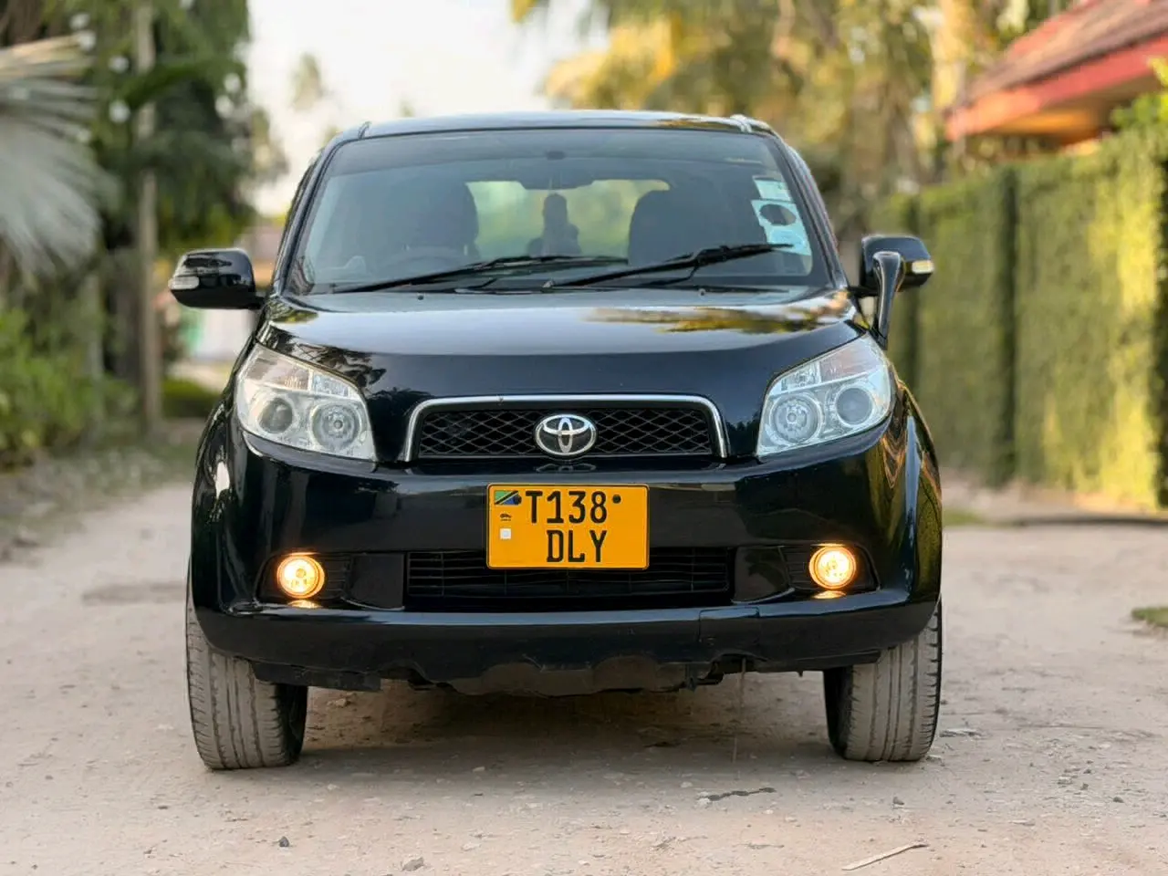 Toyota Rush Nyeusi 1490cc