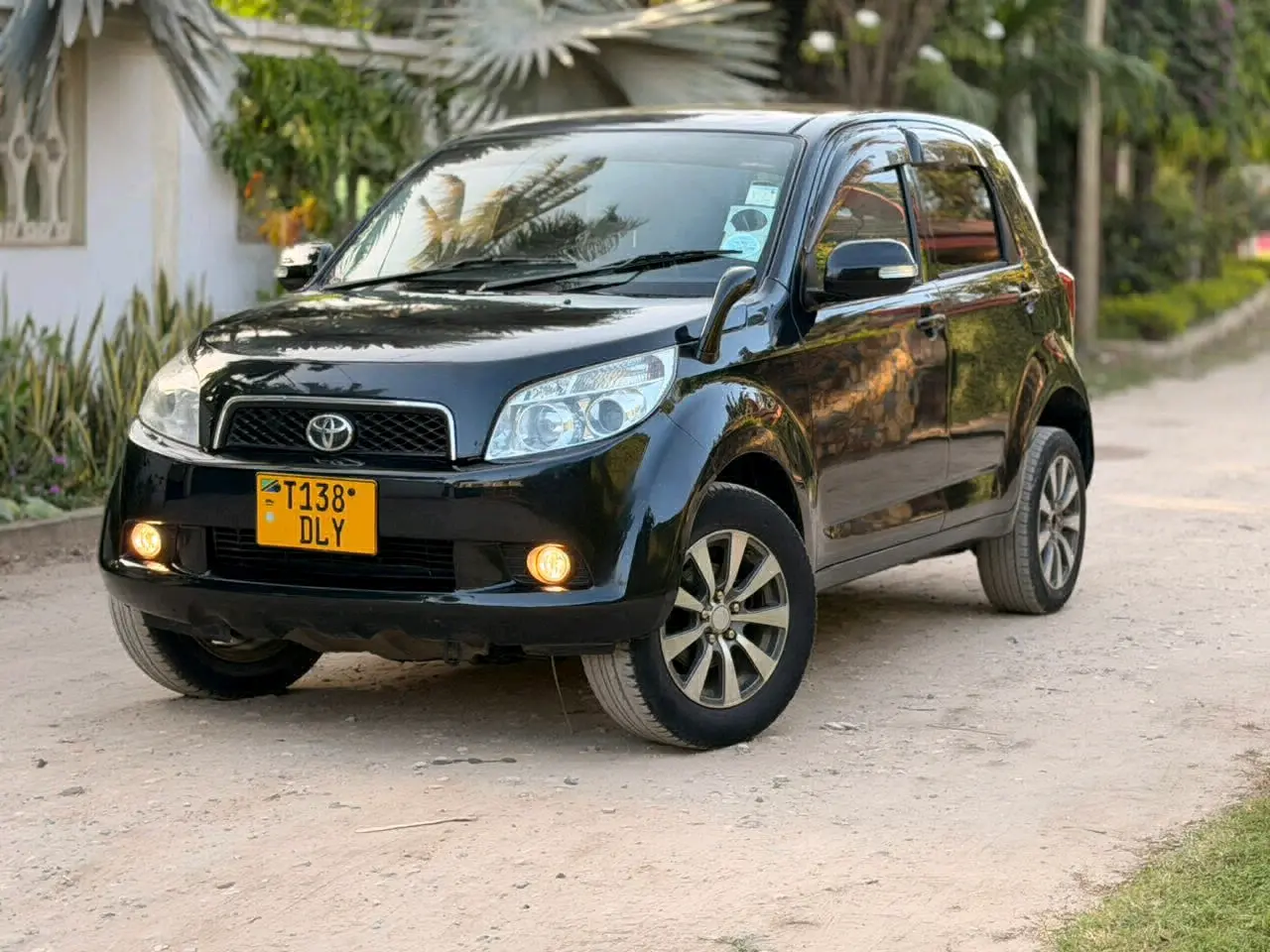 Toyota Rush Nyeusi 1490cc thumbnail 2
