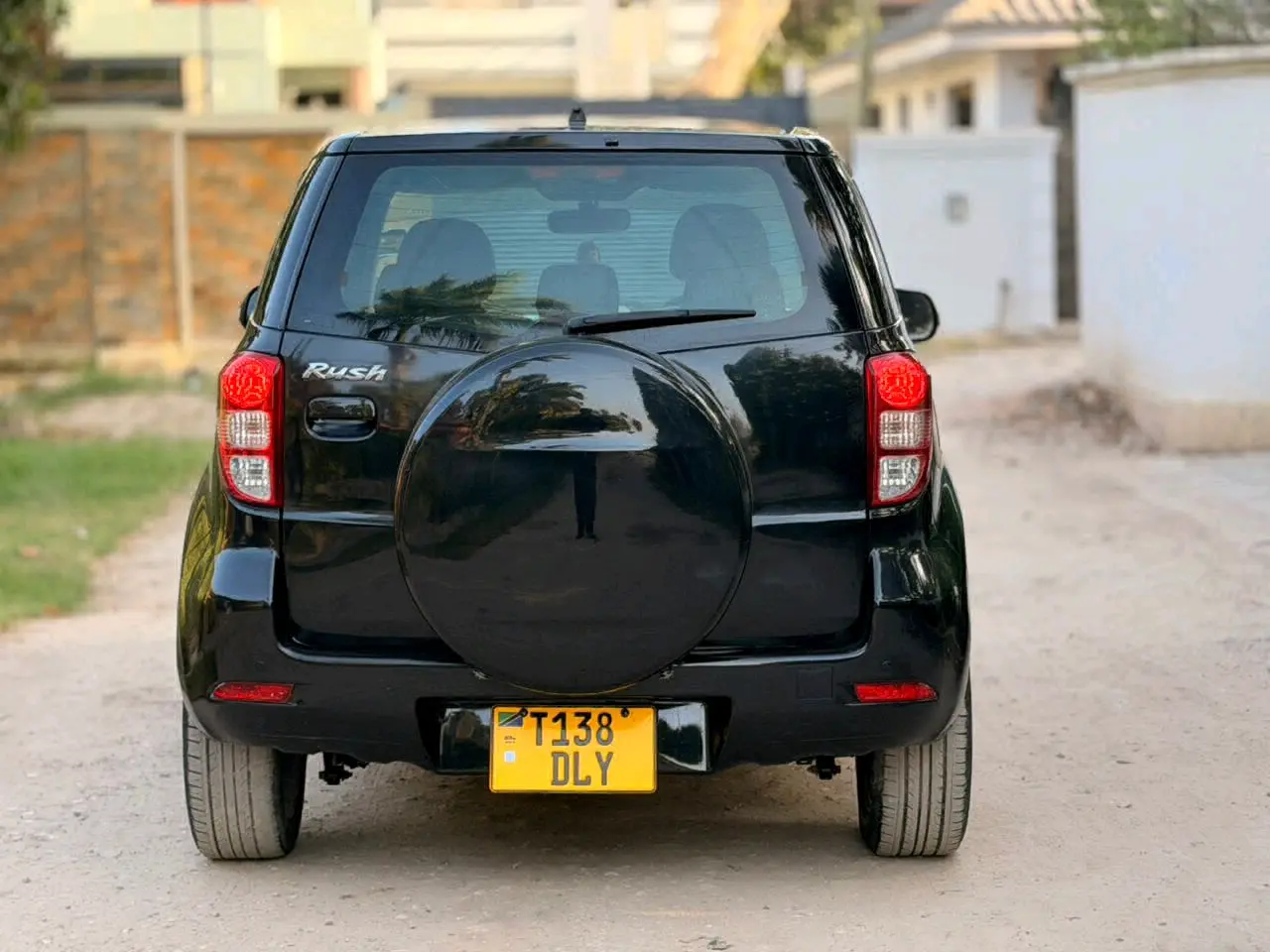 Toyota Rush Nyeusi 1490cc thumbnail 6