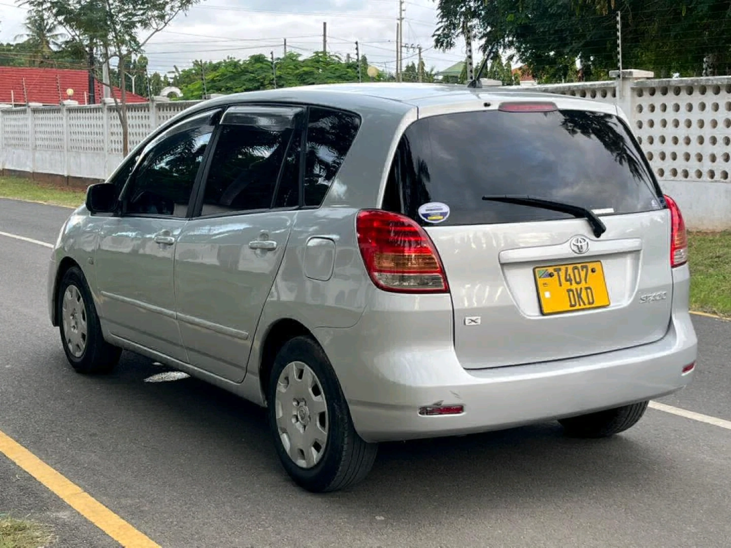 Toyota Corolla Spacio 2003 Model DKD