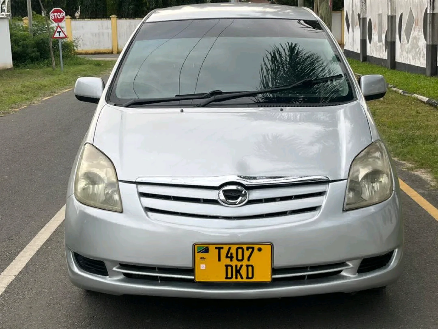 Toyota Corolla Spacio 2003 Model DKD thumbnail 4