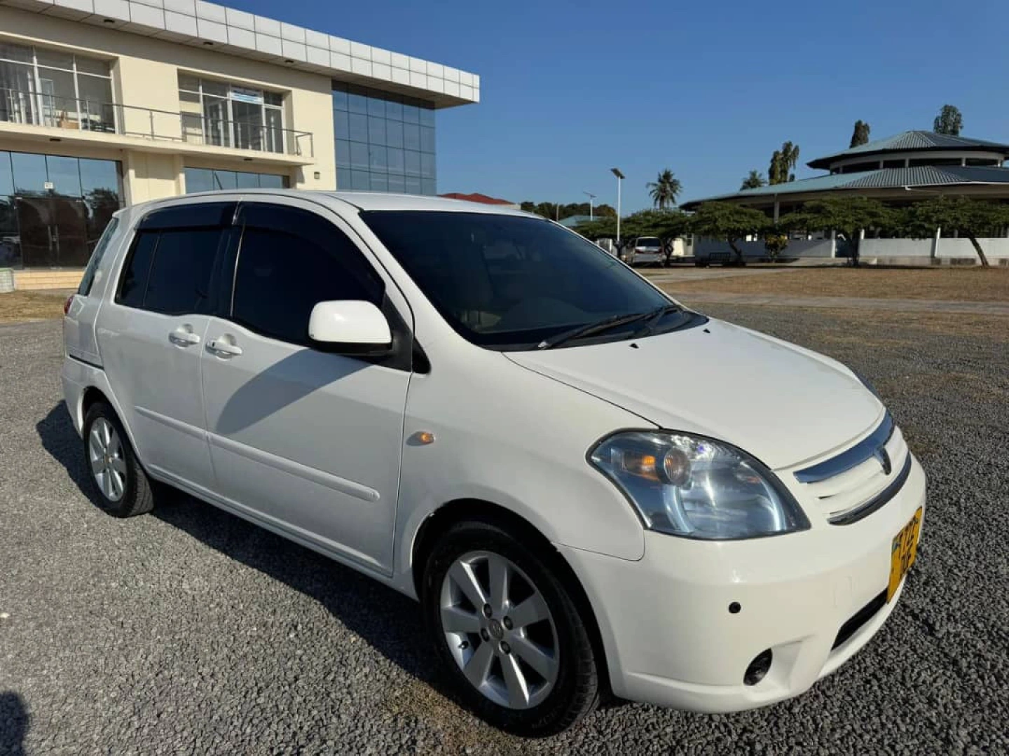 Toyota Raum 2005, Reg No. DUF, 1490cc thumbnail 2