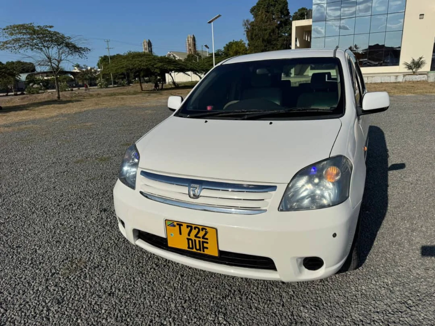 Toyota Raum 2005, Reg No. DUF, 1490cc thumbnail 3